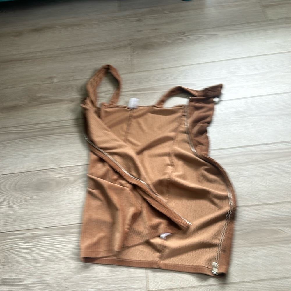Brown mini dress, zip up